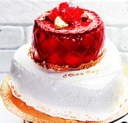 красно-белый торт