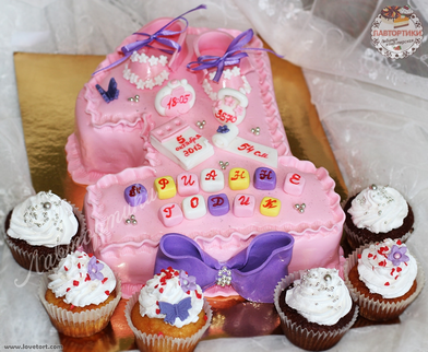 Торт Единичка с капкейками