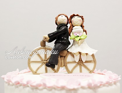 купить свадебный торт с женихом и невестой